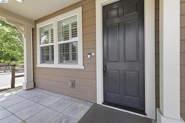 4866 Shelton St, Dublin, CA 94568