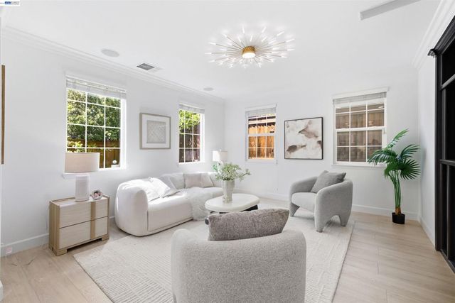 4866 Shelton St, Dublin, CA 94568
