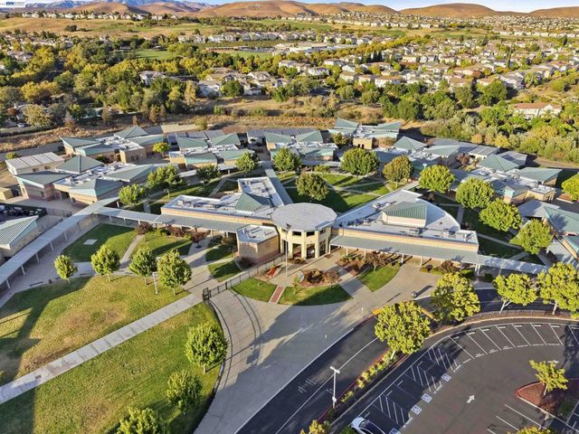 4866 Shelton St, Dublin, CA 94568