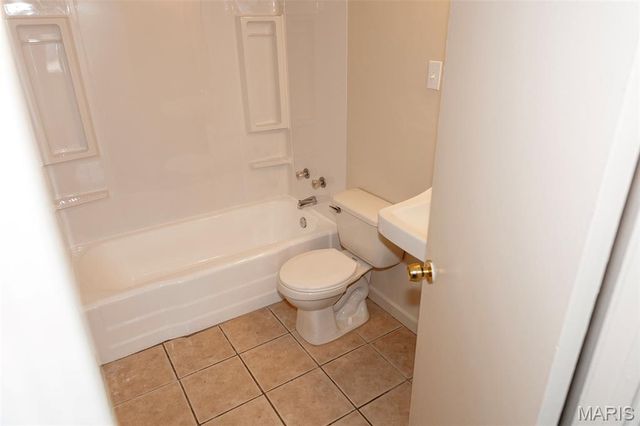 12 Helen Court, Cahokia, IL 62206