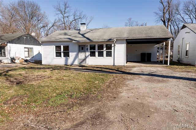 12 Helen Court, Cahokia, IL 62206