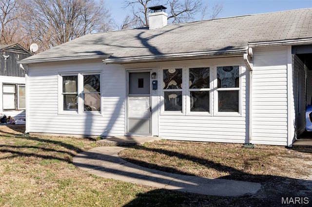 12 Helen Court, Cahokia, IL 62206