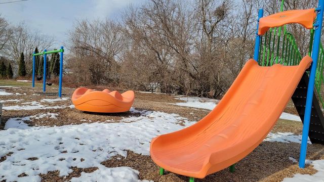 519 Riverview DRIVE, Manitowoc, WI 54220