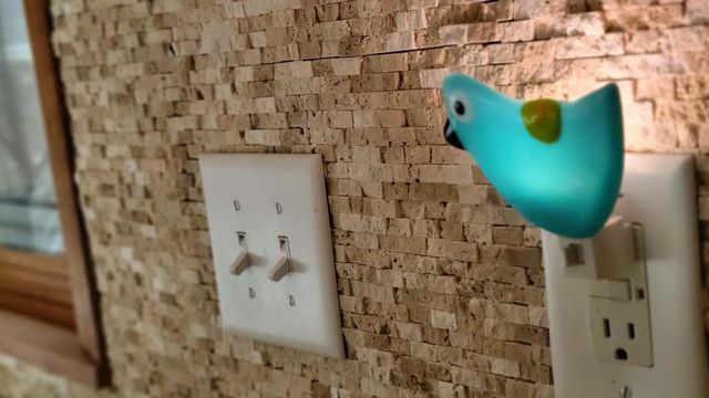 519 Riverview DRIVE, Manitowoc, WI 54220