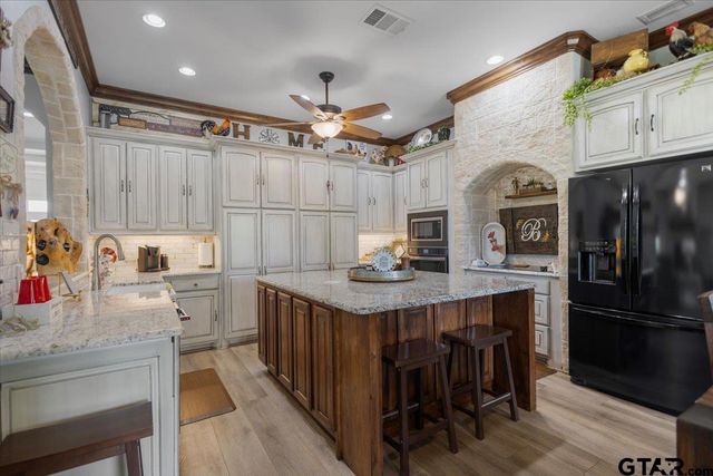 14347 Ridge Way, Lindale, TX 75771