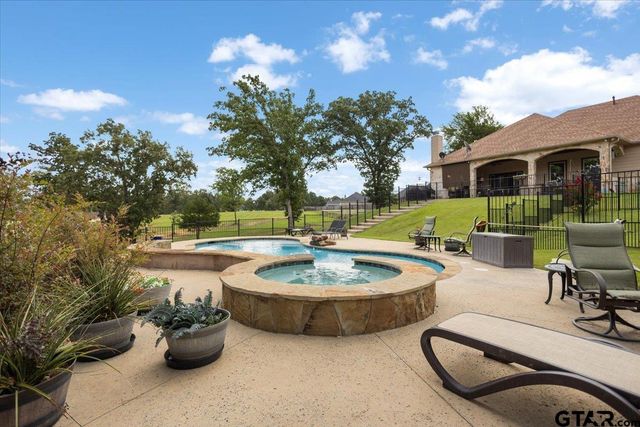 14347 Ridge Way, Lindale, TX 75771