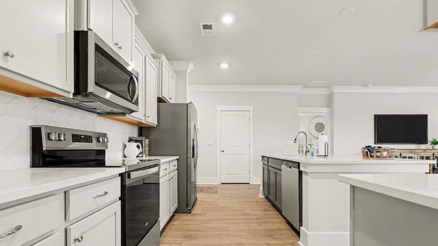 409 Port Rush Ct., Conway, SC 29526
