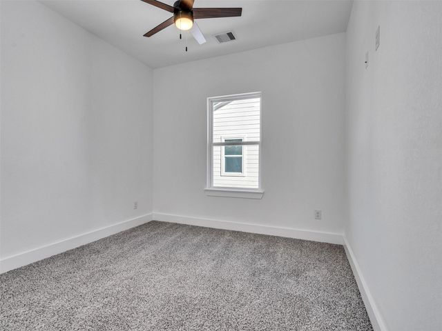 5130 Clover Street A, Houston, TX 77033