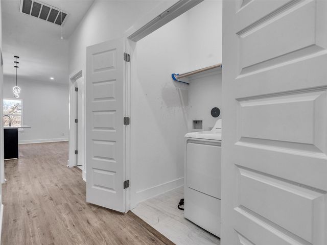 5130 Clover Street A, Houston, TX 77033