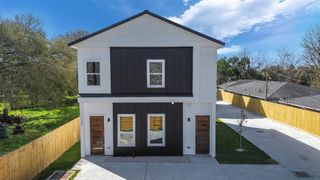 5130 Clover Street A, Houston, TX 77033