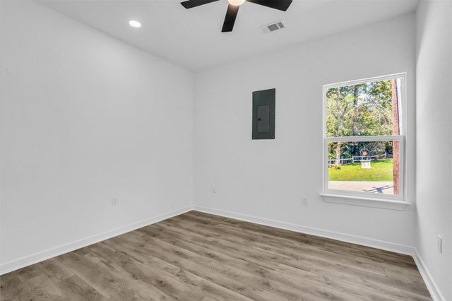 117 Rain Forest Road, Onalaska, TX 77360