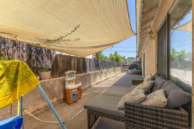 722 8th Street, Ramona, CA 92065