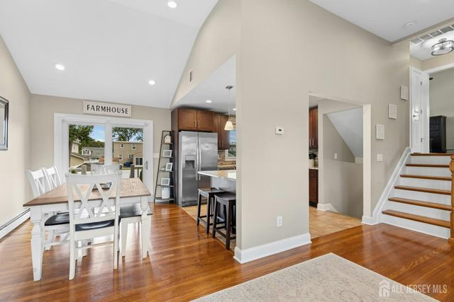 16 Neptune Place, Colonia, NJ 07067