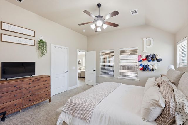 324 Sherbrook Street, Van Alstyne, TX 75495