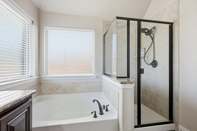 324 Sherbrook Street, Van Alstyne, TX 75495