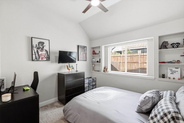 324 Sherbrook Street, Van Alstyne, TX 75495