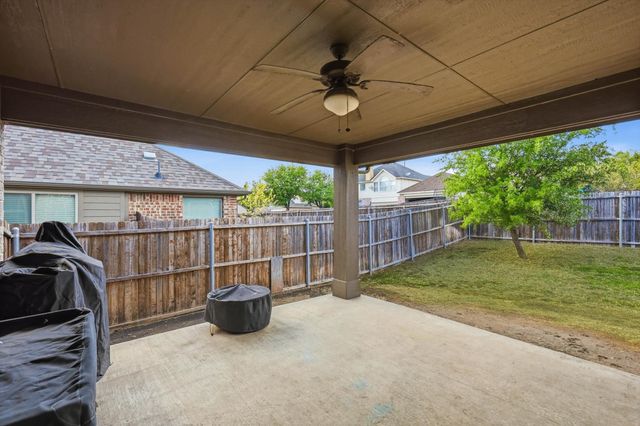 324 Sherbrook Street, Van Alstyne, TX 75495