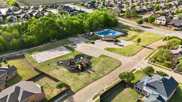 324 Sherbrook Street, Van Alstyne, TX 75495