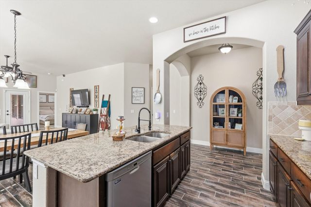 324 Sherbrook Street, Van Alstyne, TX 75495