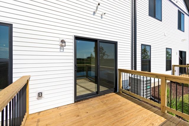 2312 Water Tower PL, North Liberty, IA 52317