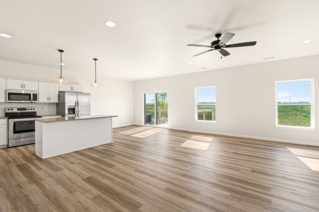 2312 Water Tower PL, North Liberty, IA 52317