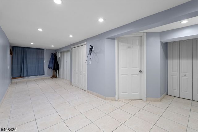 421 N 11Th St, Prospect Park Boro, NJ 07508