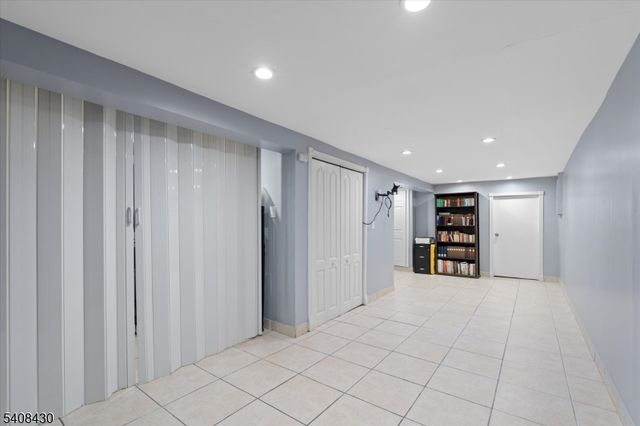 421 N 11Th St, Prospect Park Boro, NJ 07508