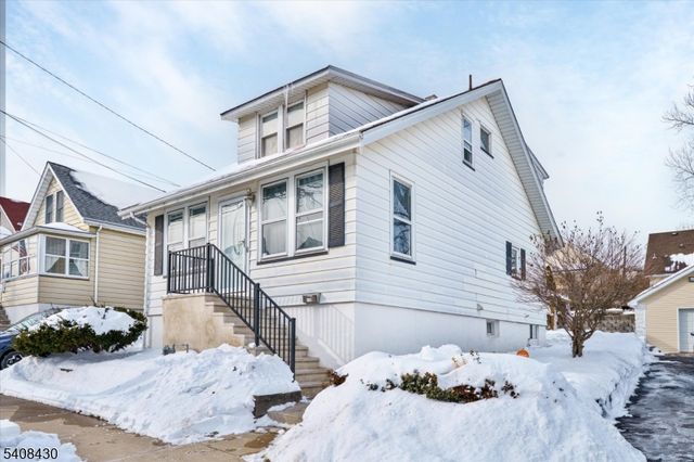 421 N 11Th St, Prospect Park Boro, NJ 07508