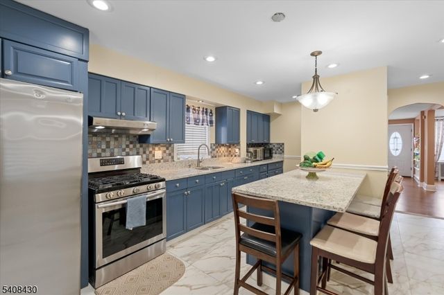 421 N 11Th St, Prospect Park Boro, NJ 07508