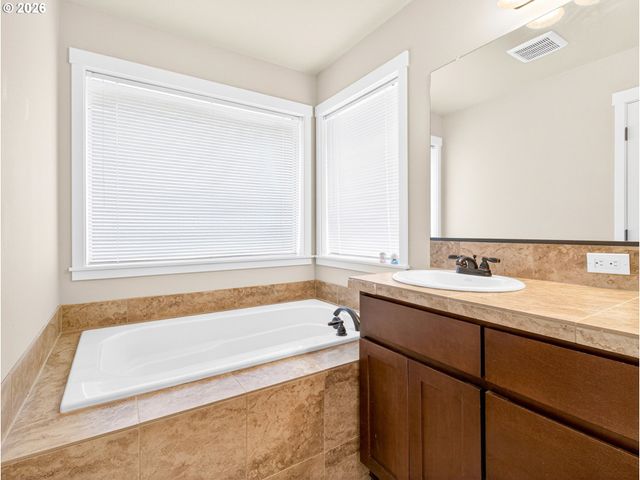 2635 LARKINS Ln, Forest Grove, OR 97116