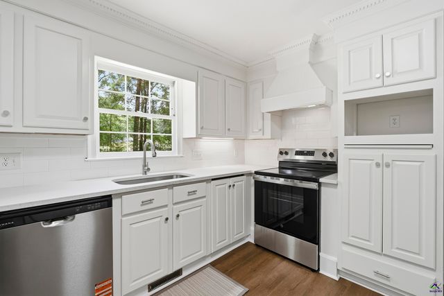 148 Lullworth Cove, Macon, GA 31210