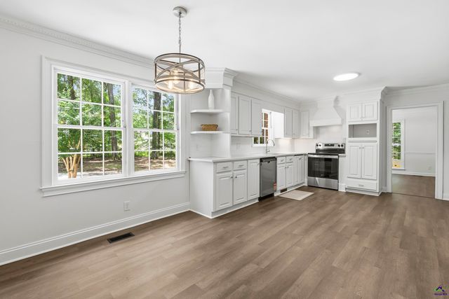 148 Lullworth Cove, Macon, GA 31210