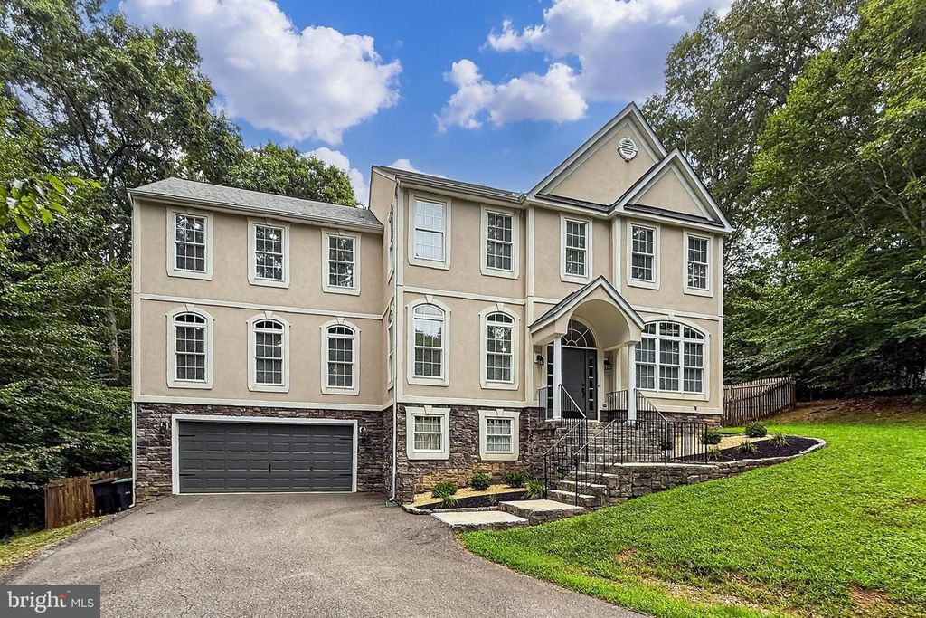 6913 MAZZEN CT, Fredericksburg, VA 22407