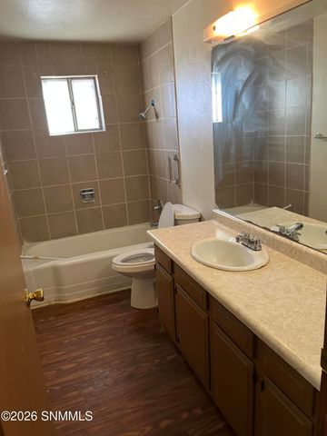 808 Alamo Street, Las Cruces, NM 88001
