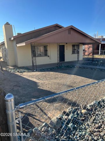 808 Alamo Street, Las Cruces, NM 88001