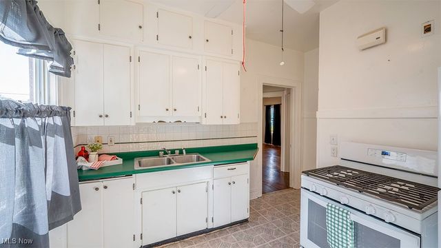 215 Sheridan Avenue, Niles, OH 44446