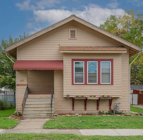 215 Sheridan Avenue, Niles, OH 44446