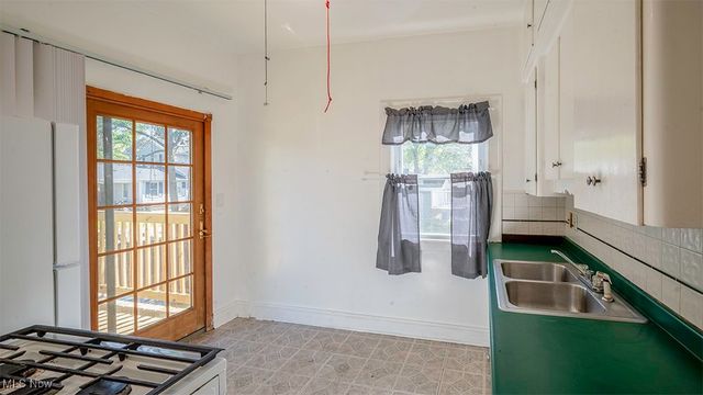 215 Sheridan Avenue, Niles, OH 44446