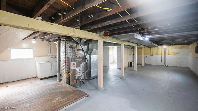 215 Sheridan Avenue, Niles, OH 44446