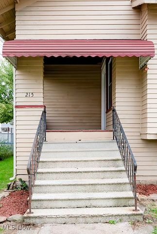 215 Sheridan Avenue, Niles, OH 44446