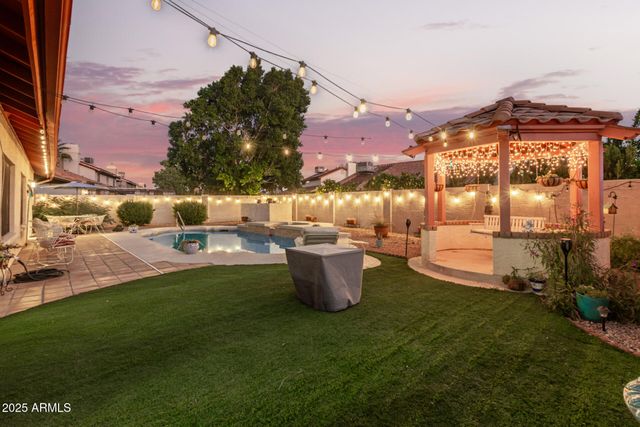 6231 W GRANDVIEW Road, Glendale, AZ 85306