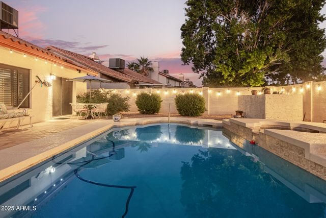 6231 W GRANDVIEW Road, Glendale, AZ 85306