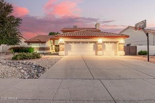 6231 W GRANDVIEW Road, Glendale, AZ 85306