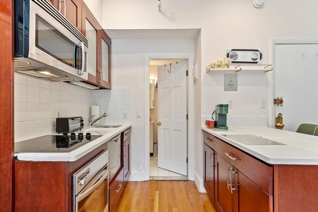 511 Beacon St 8, Boston, MA 02215