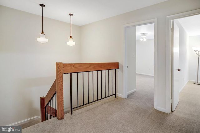 1944 WINTERPORT CL, Reston, VA 20191