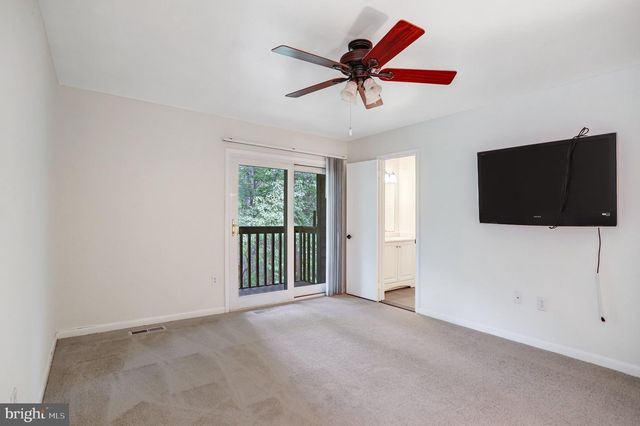 1944 WINTERPORT CL, Reston, VA 20191