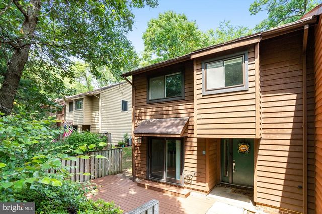 1944 WINTERPORT CL, Reston, VA 20191