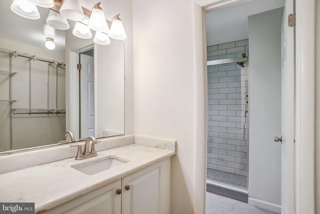 1944 WINTERPORT CL, Reston, VA 20191