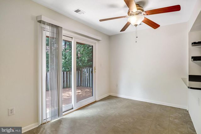 1944 WINTERPORT CL, Reston, VA 20191