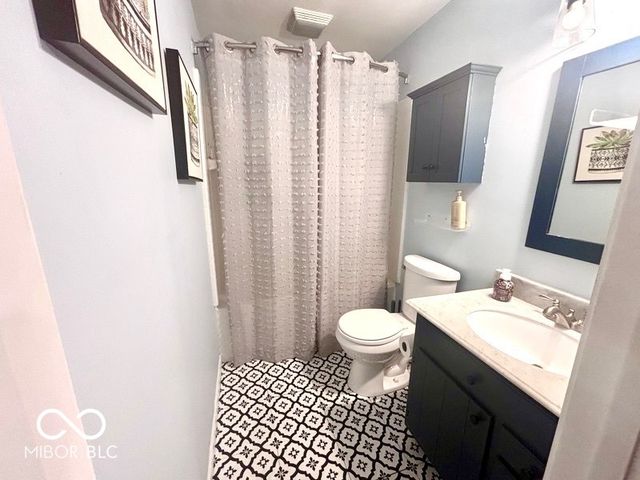 525 Park Avenue, Greenwood, IN 46143